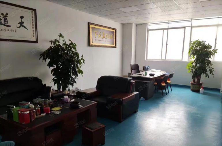 黄江临深新出楼上带装修办公室厂房1000平方高速路口1公里