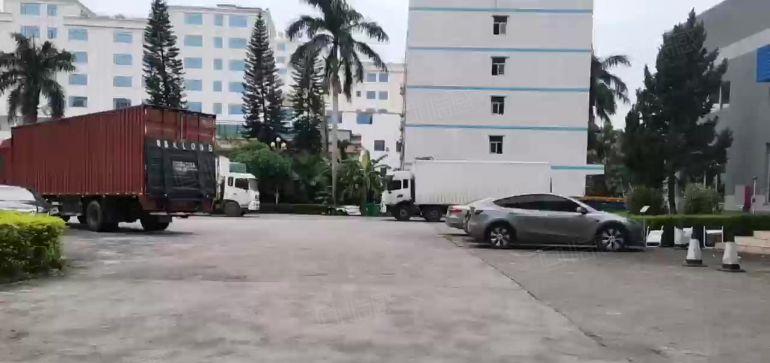 黄江砖墙到顶单一层1200可分租带豪华几十万装修，主线已到