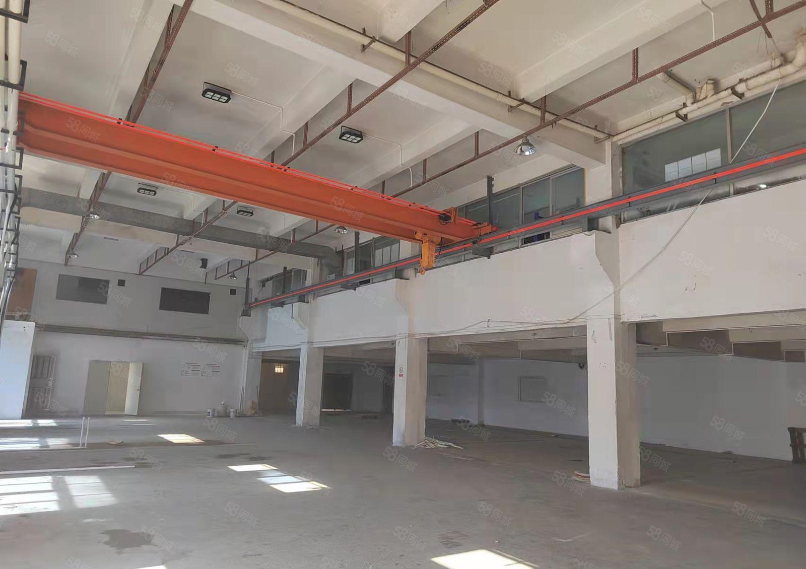 黄江临近深圳公明塘厦厂房一楼出租，滴水6.5米带有现成行吊