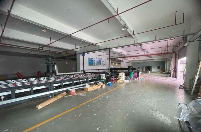 黄江镇中心一楼2800平原房东底价出租好招工形象好