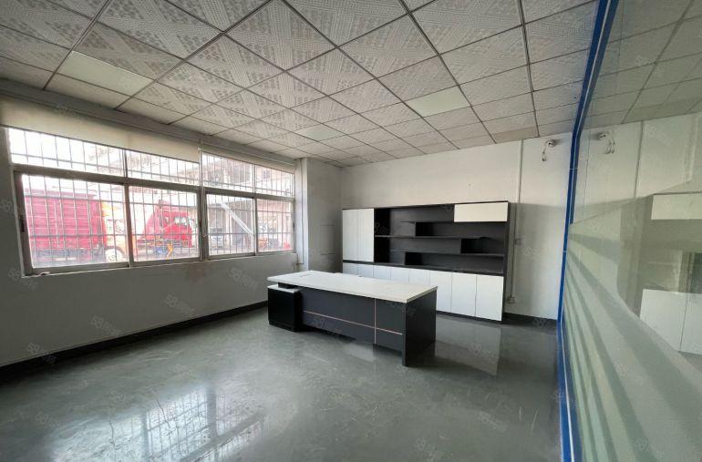 黄江镇中心标准一楼1050平豪华装修超大空地配套齐全