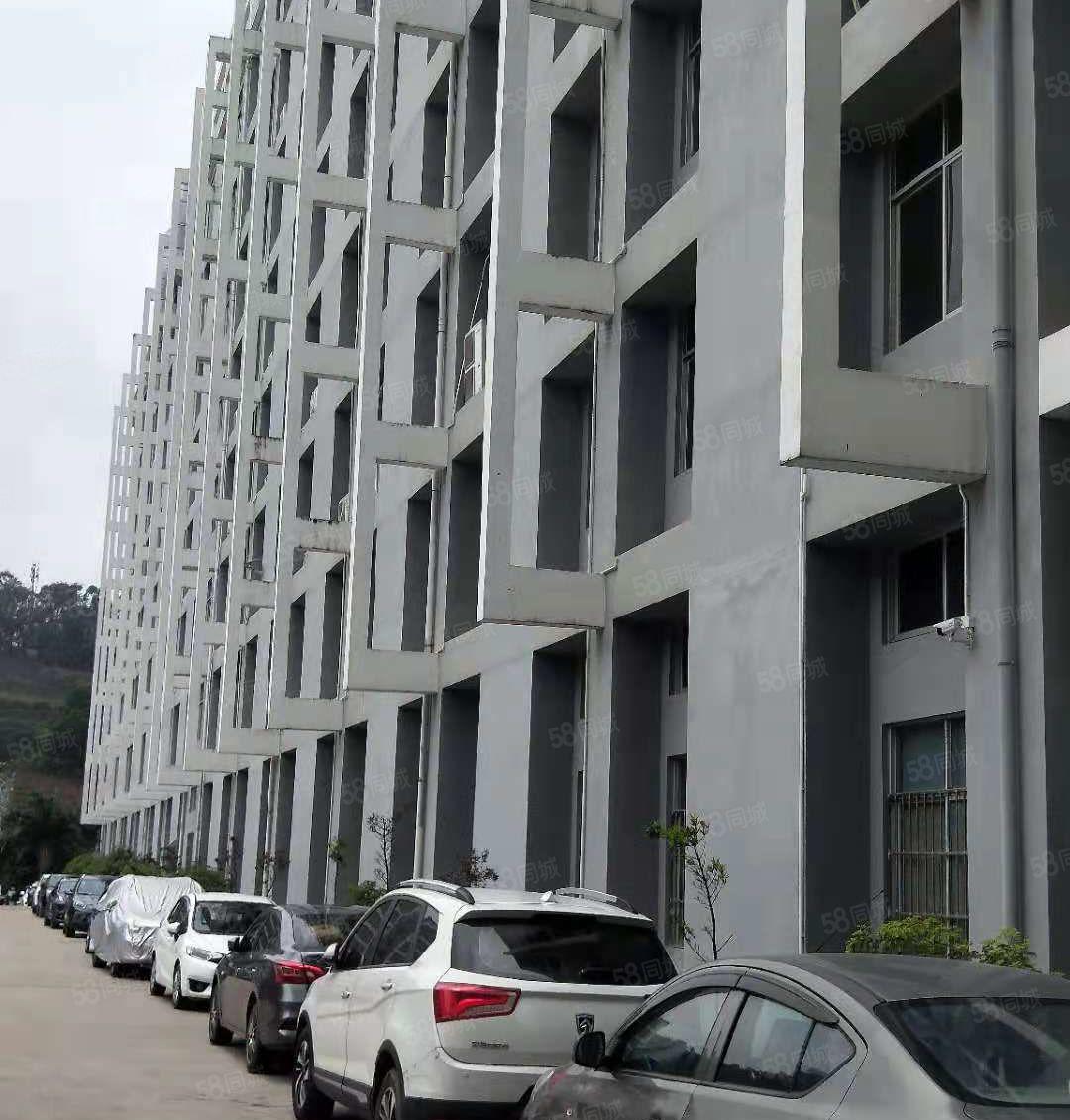 深圳靠近东莞黄江2500平米厂房16元起！开发商直租无中介！