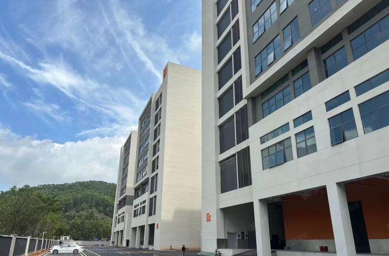 黄江高速出口附近全新花园式红本工业园厂房灵活分租