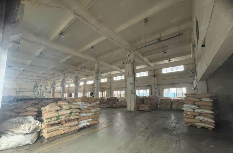 黄江镇中心独院厂房8190平滴水8米大小可分租有航车可办环评