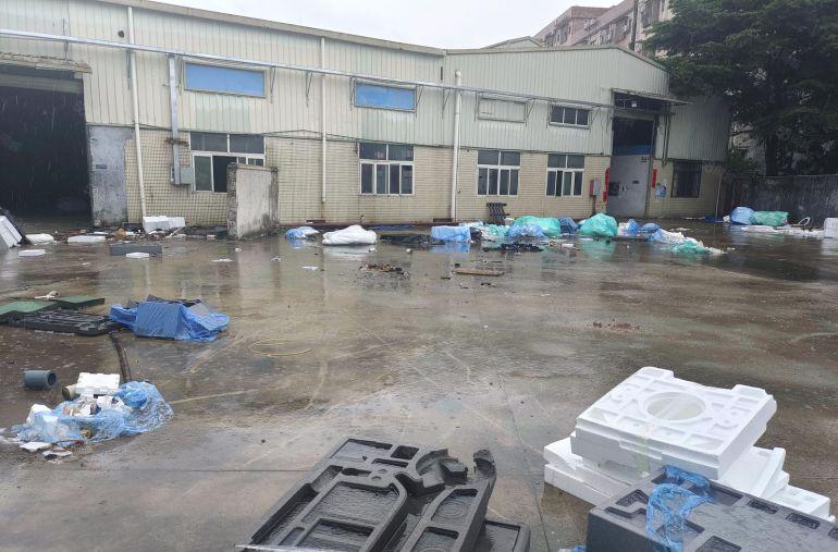 黄江梅塘原房东钢构独院2800平大空地适合板材家具仓库等行业