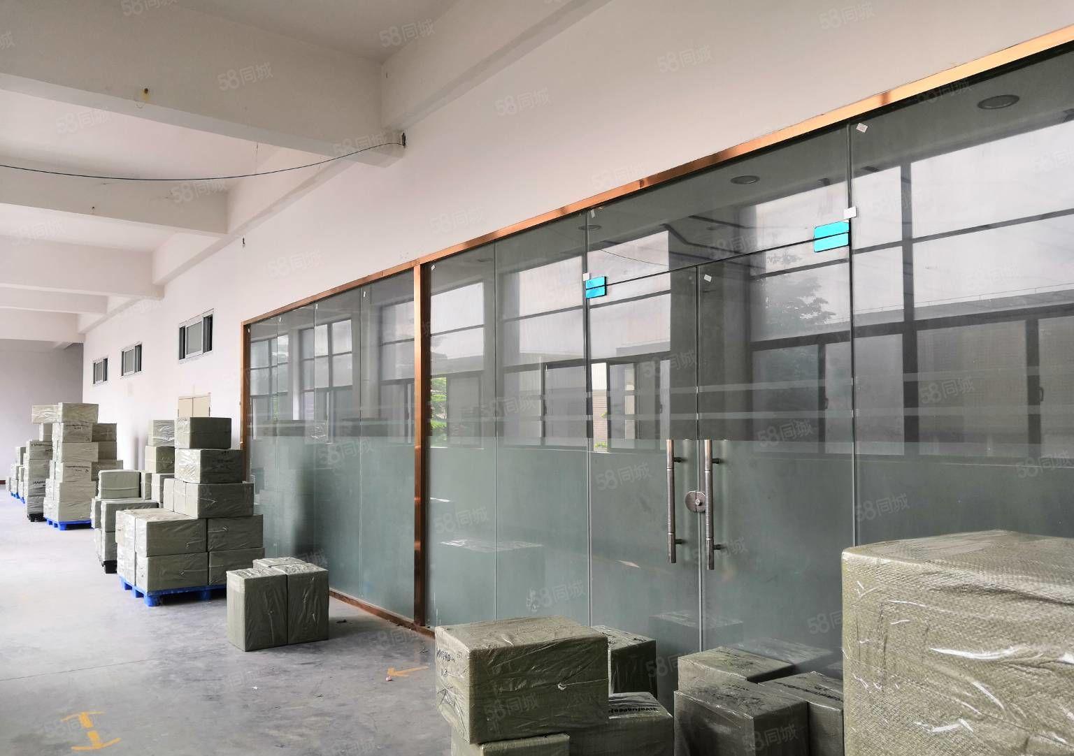 黄江镇中心新出楼上带装修厂房1500平米