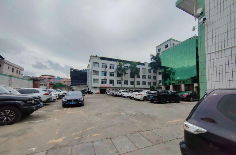 黄江镇刁朗村标准一楼厂房1400，交通方便，位置好招工