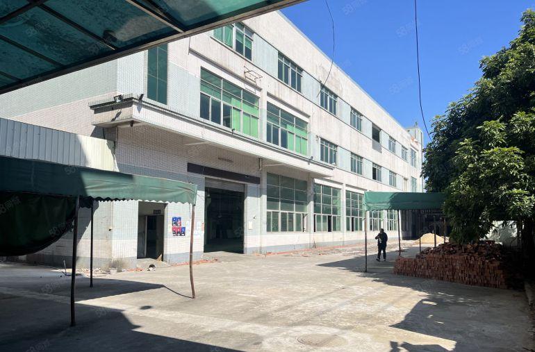 黄江本地房东新出标准独院带牛角位。适合五金注塑电子加工等行业