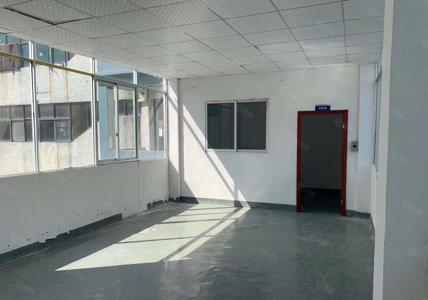 黄江镇中心（实量面积出租）二楼800平方带精装修，价格实惠