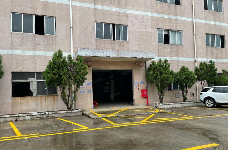 黄江镇中心一楼1450平低价出租形象好空地大工业氛围好