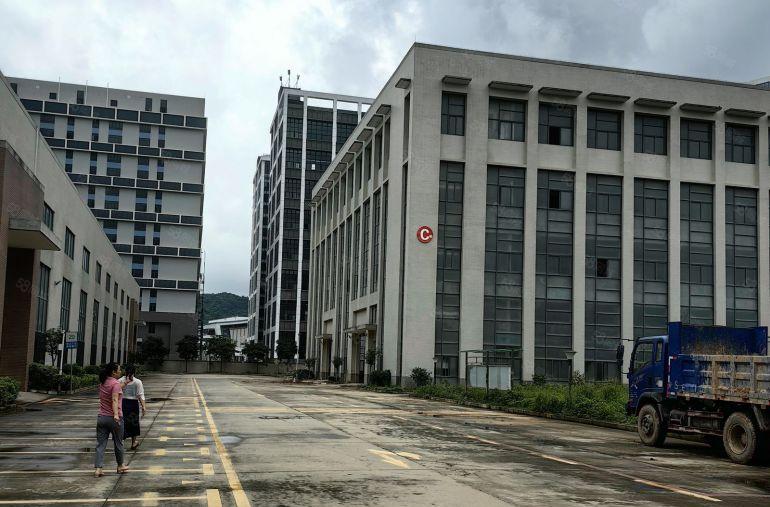 临深片新出红本砖墙到顶带现成行车钢构厂房出租