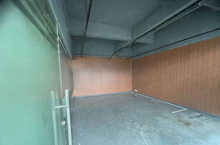 黄江镇临深楼上1150平现成办公室装修地坪漆吊顶吊机口