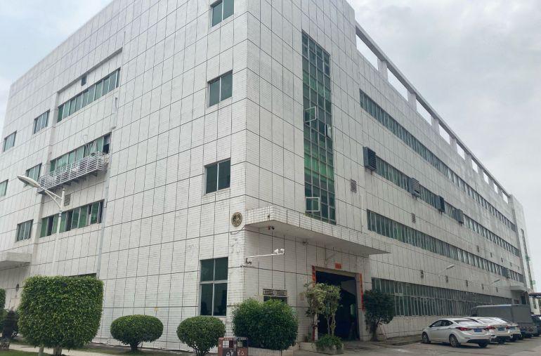 黄江镇临深片区新出原房东国有证6600平方米。