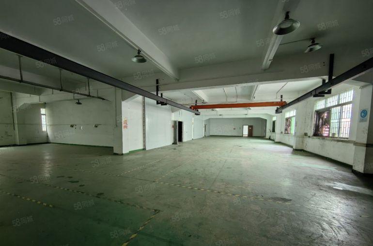 黄江镇中心原房东小独院，租金8.8元工业用地，可包租。