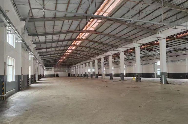 黄江临深单一层9米高钢构出租，空地1万平米厂房11800平