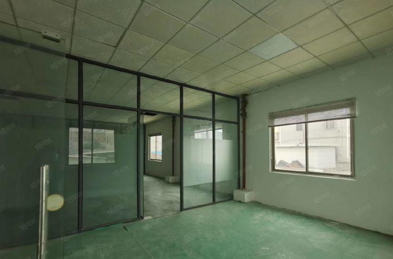 超低价10元带办公室装修厂房出租黄江中心小学附近楼上900平