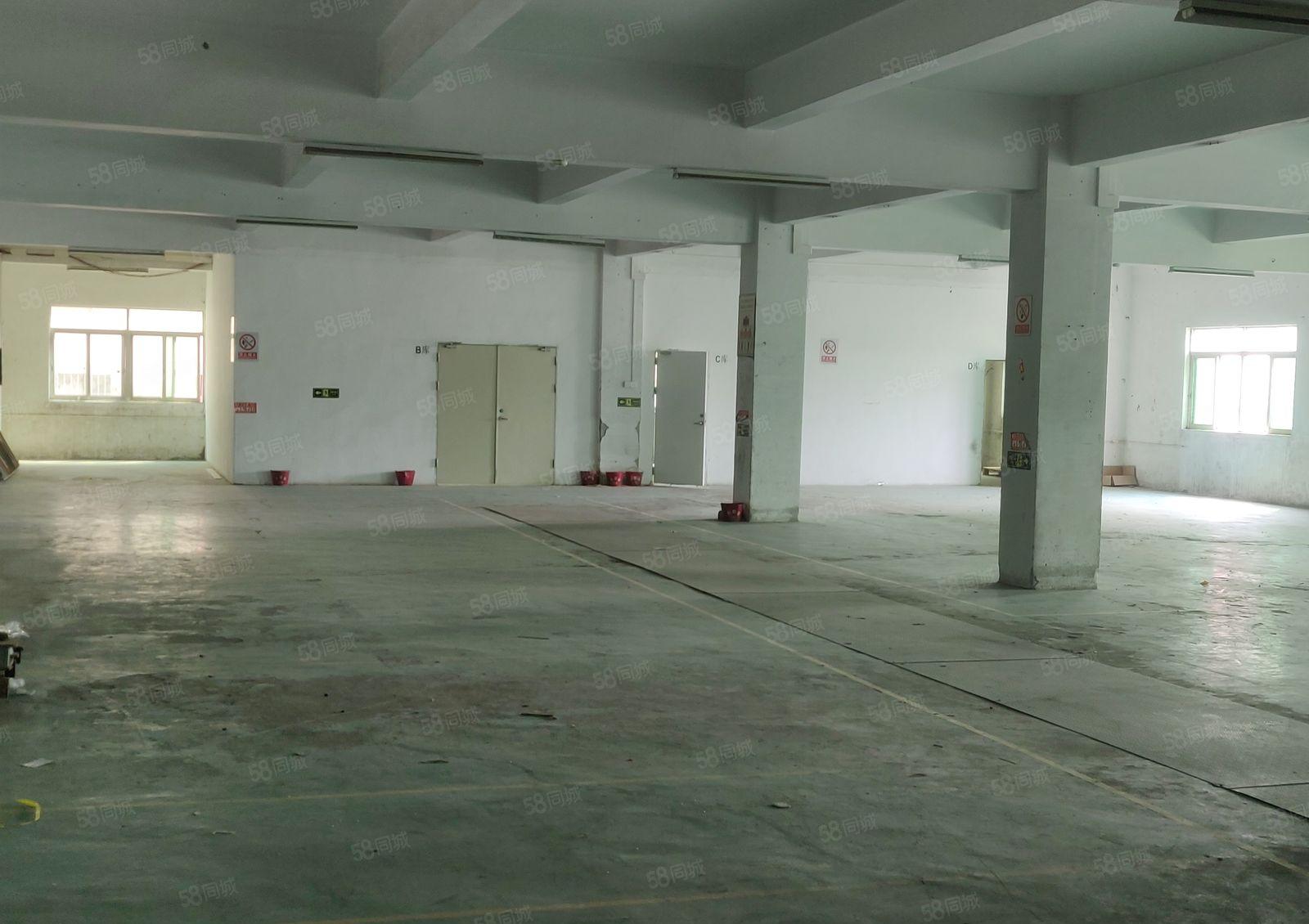 黄江镇中心靠大朗常平楼上1200平方内部带有现成办公室