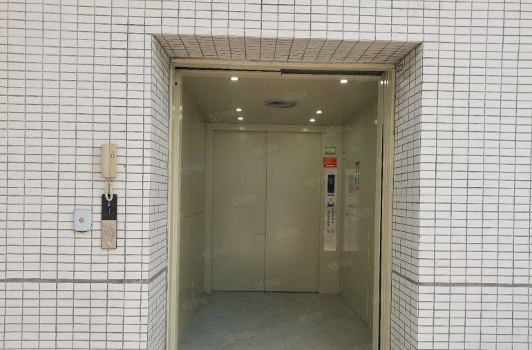 黄江星光村星峰路2号原房东全新厂房24000平出租 可分租