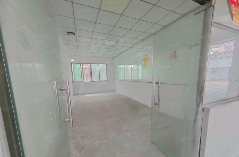 黄江镇刁朗村标准一楼厂房1400，交通方便，位置好招工