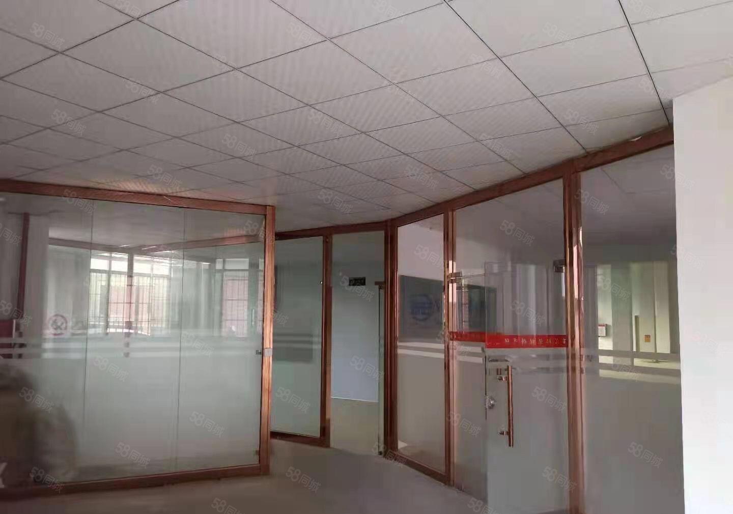 黄江一楼精装修1720平米厂房出租，价格实惠。可分租