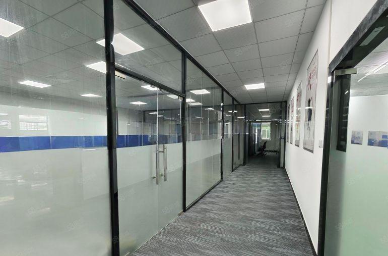 大岭山镇高新园区楼上现成装修厂房原房东直租水电齐全拎包入驻