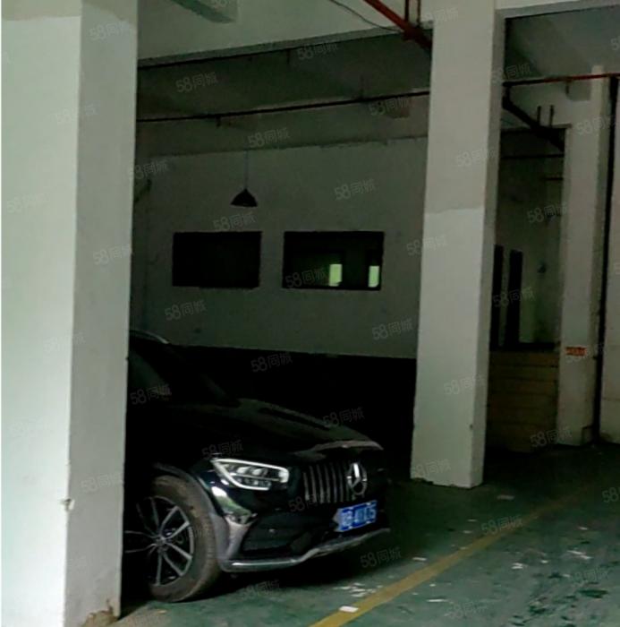 大岭山龙大高速附近 标准一楼厂房出租 精装修 超低价 可办环