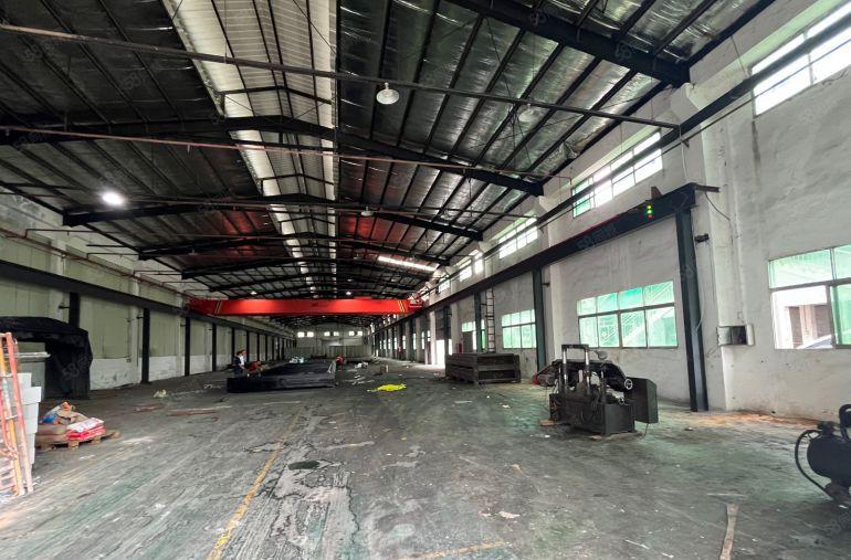 大岭山镇原房东9米高钢构2000平带现成航车低价出租临近深圳