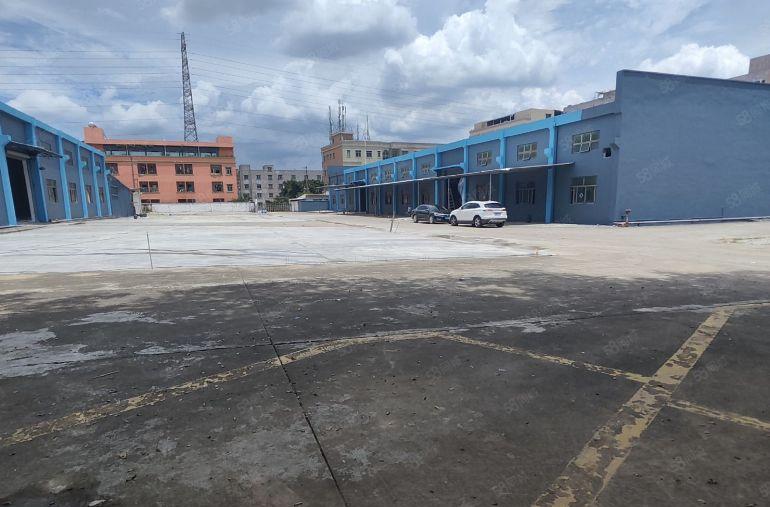 大岭山靠深圳原房东独院砖墙到顶10米高，带航车2部，可办环评