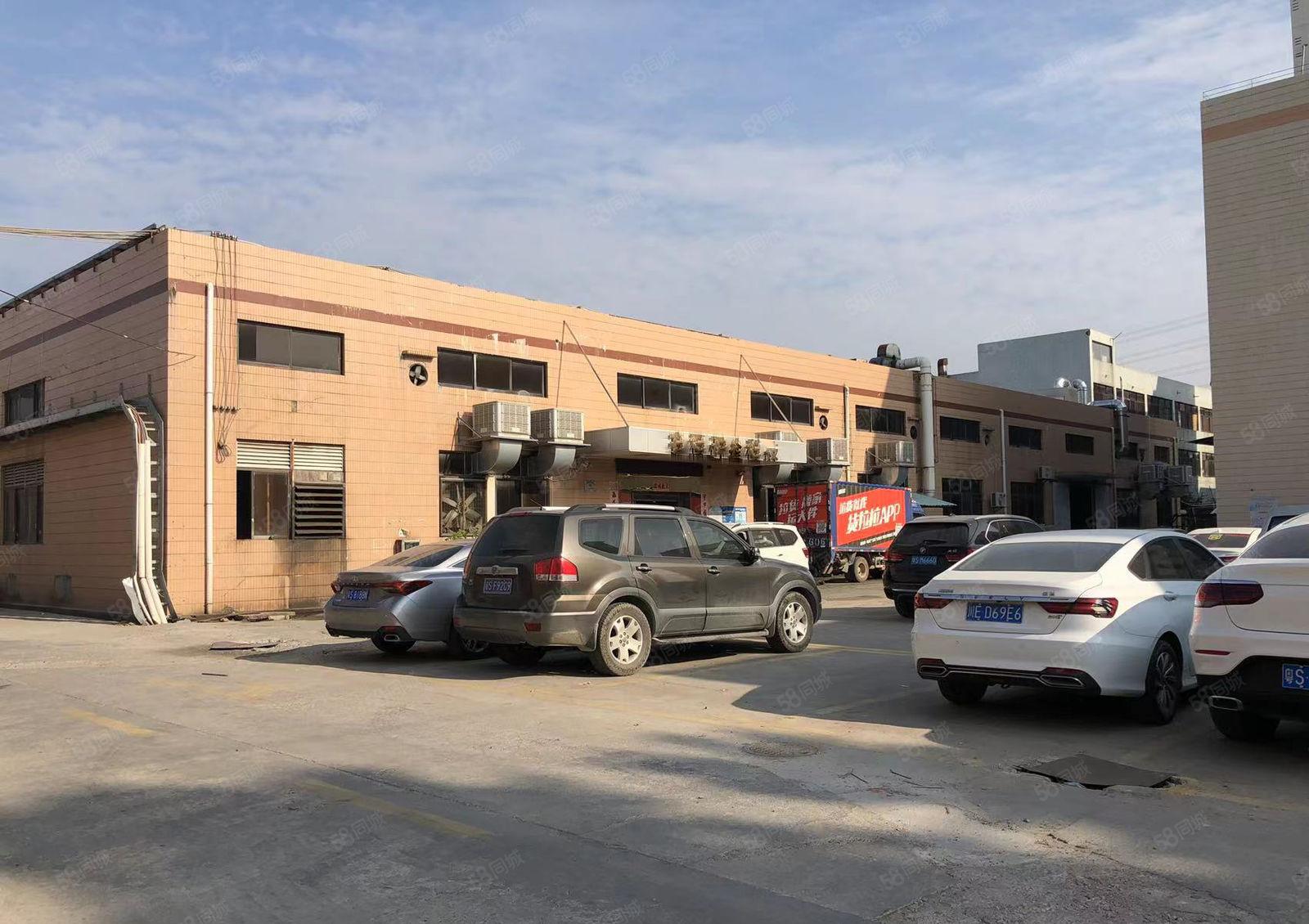 大岭山鸡翅岭1700平一楼工业厂房出租，水电齐全，可办环评