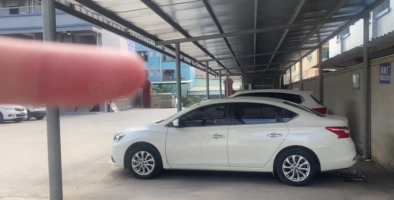 大岭山新出漂亮标准厂房出租，可分租空地大。适合小加工电子仓库