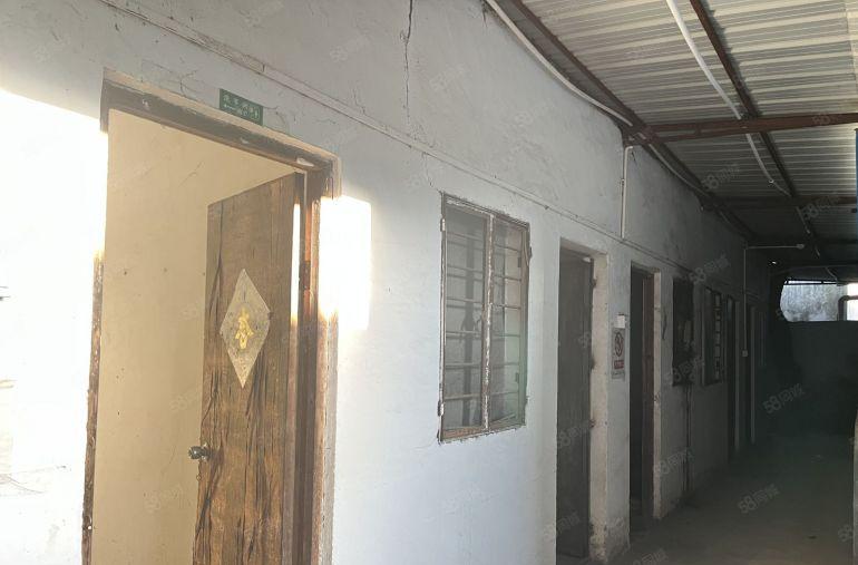 大岭山原房东独院14块1400平厂房可做喷漆，废品等等位置好