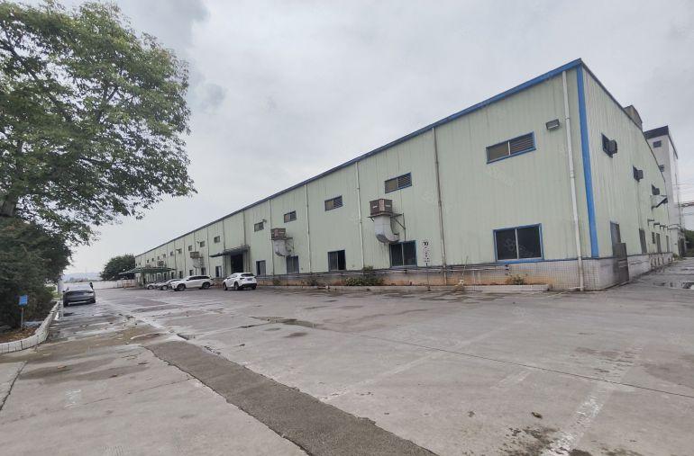 本地房东，大岭山杨屋3000平厂房出租，可做仓库，滴水10米