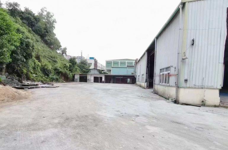 大岭山靠山边 原房东独院厂房出租，低价仓库出租 空地超大