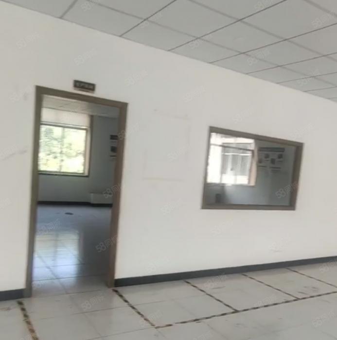 大岭山楼上小面积精装修厂房出租低价仓库出租