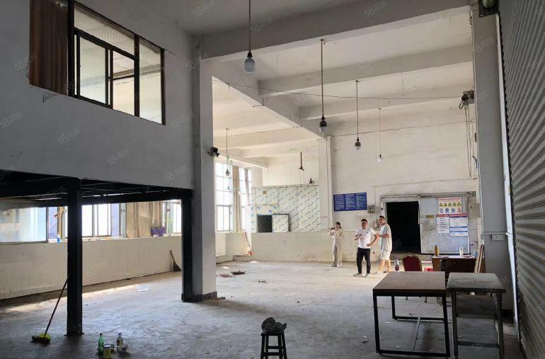 大岭山标准一楼厂房出租，现成冻库，阁楼办公室，水电到位