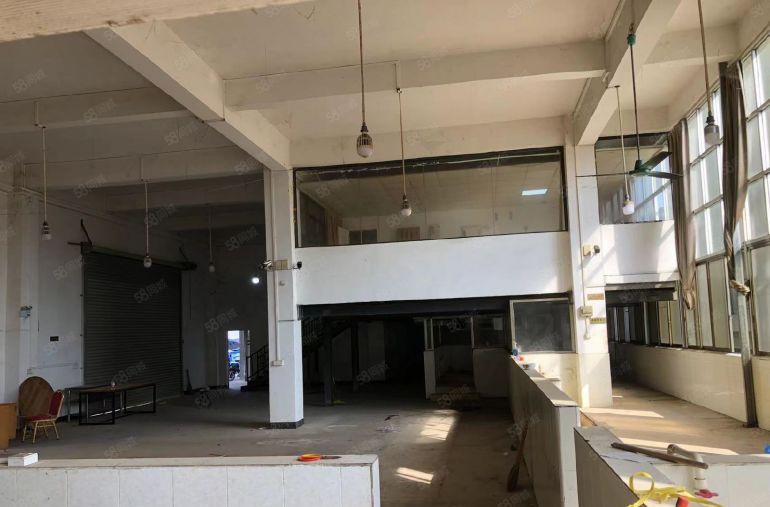 大岭山标准一楼厂房出租，现成冻库，阁楼办公室，水电到位