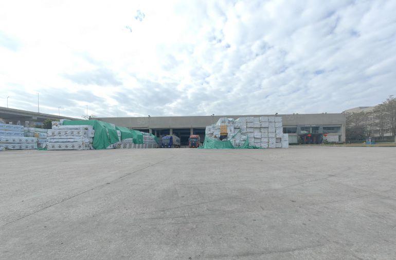 大岭山高速口旁独院钢构22000平1万平空地，低价出租