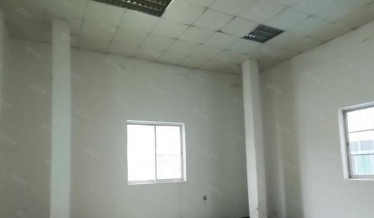 大岭山楼上小面积厂房出租 超低价9.9，现成精装修