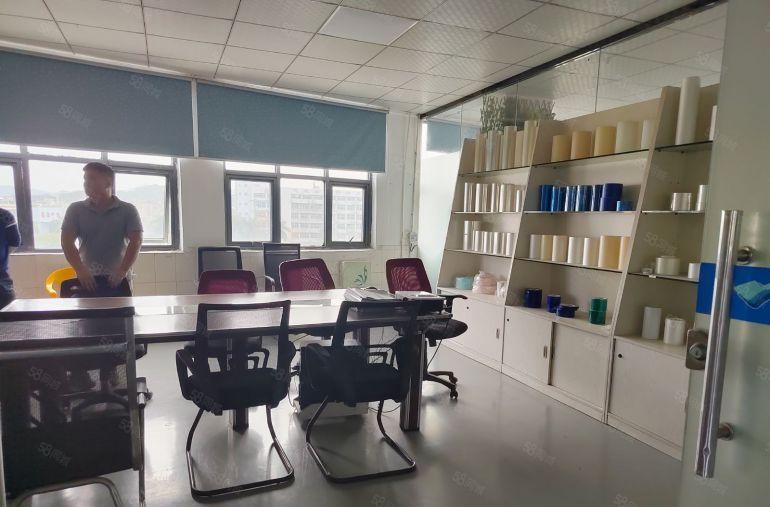 大岭山工业区红本厂房楼上800平精装修水电齐全空地大合同期长