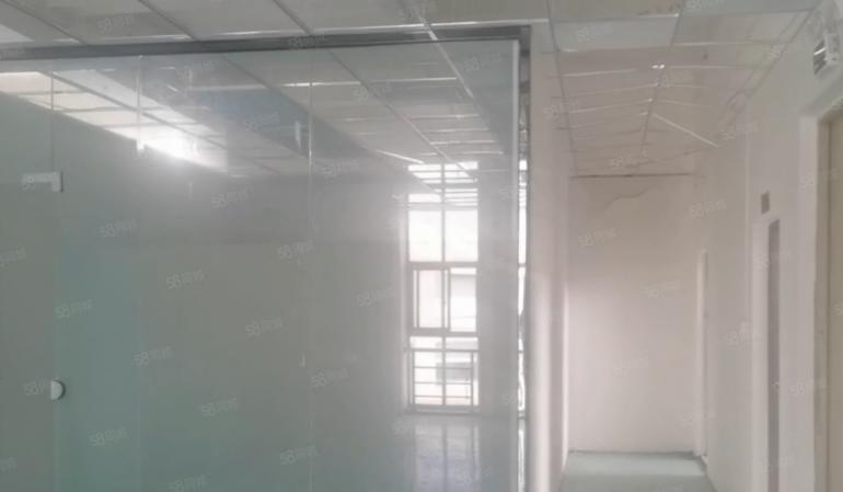 大岭山高速口附近，红本园区厂房出租 超低价 豪华装修