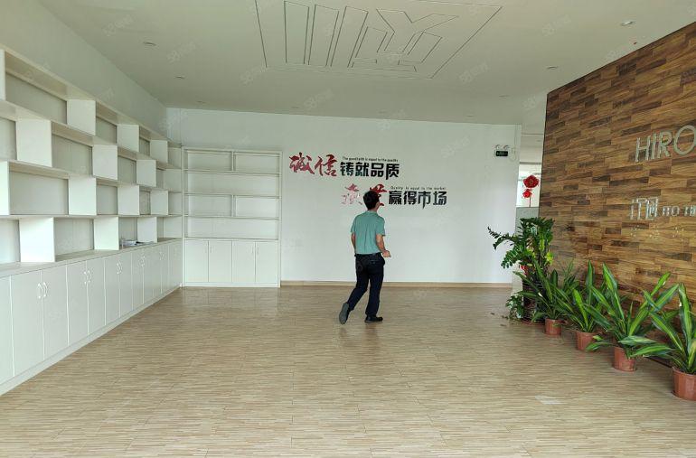 大岭山第三工业区原房东红本厂房出租精装修水电齐全空地大可分