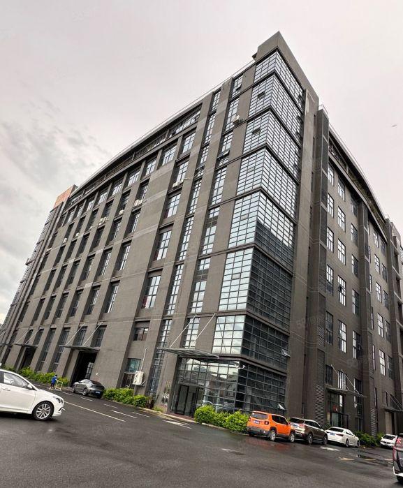 松山湖1公里高速路口重工业厂房急租1楼9.2米23楼6.5