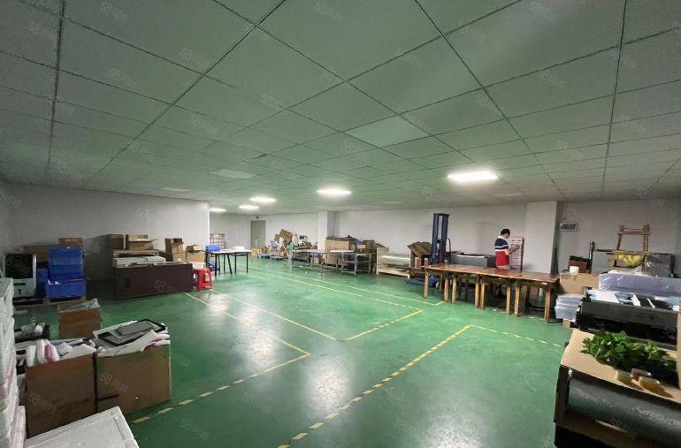 无尘车间 大岭山镇杨屋村空出楼上350平方厂房出租 水电齐全