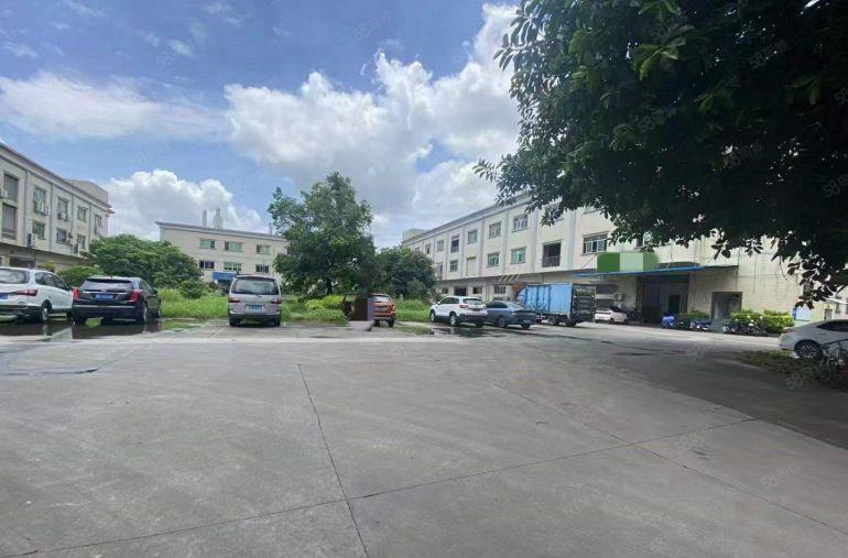 大岭山杨屋高速口附近，楼上精装修小面积厂房出租 超低价