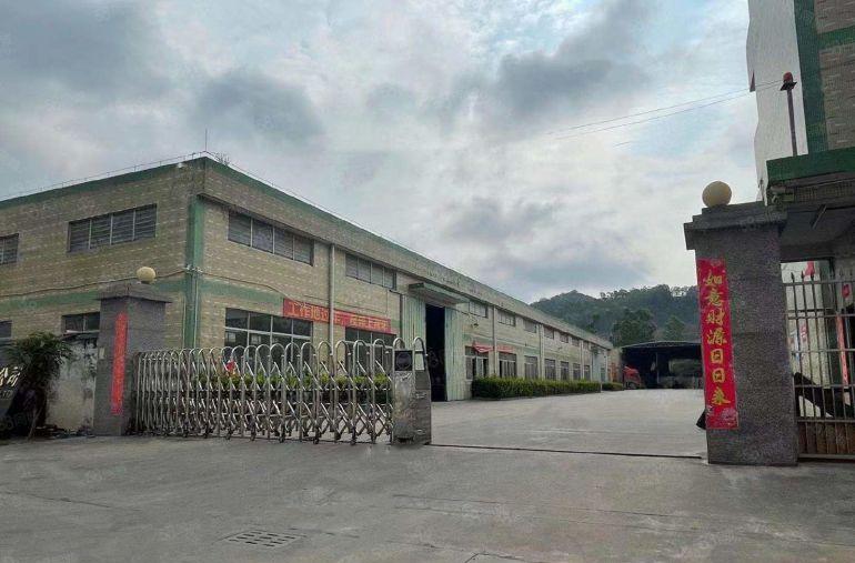 大岭山 高速口 靠深圳独院单一层超低价厂房出租 可做注塑