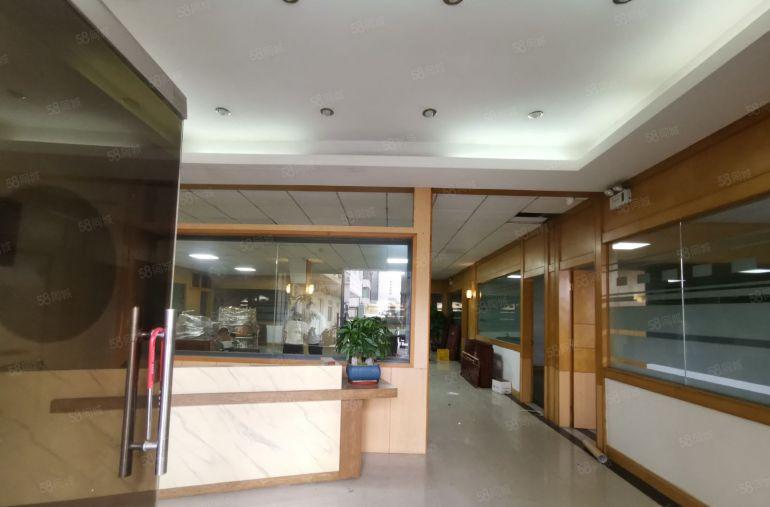 大岭山工业园标准一楼2000平豪华前台装修大小可分租，靠高速