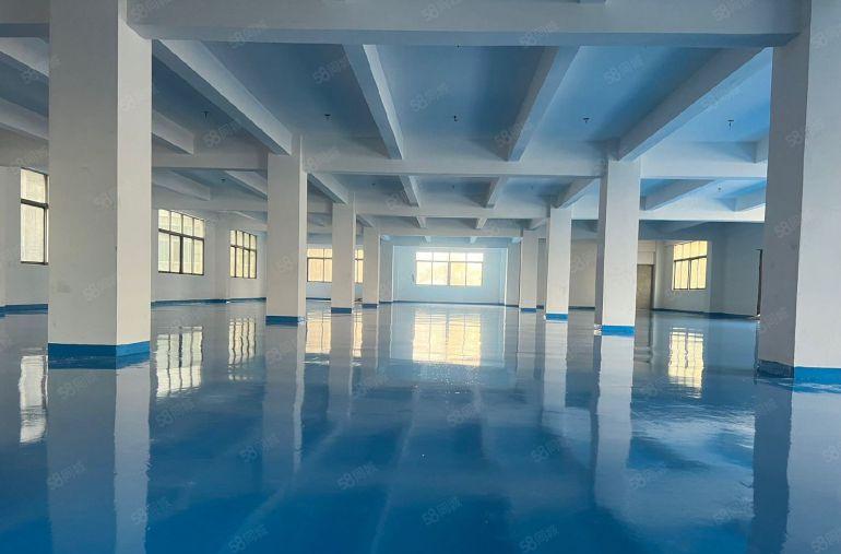 大岭山镇杨屋村楼上整层1350平方，已刷好地坪漆靠近高速路口