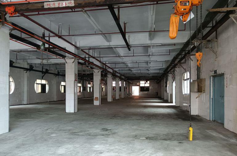 大岭山镇注塑环评厂房出租，有现成航车面积大小可分