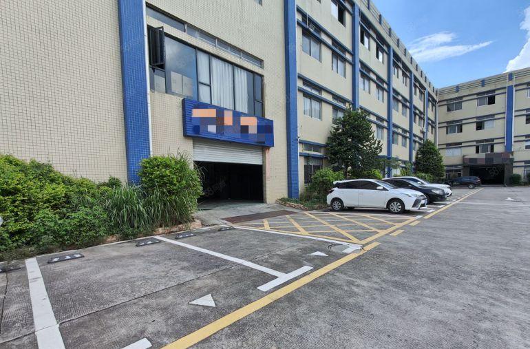 大岭山原房东一楼1500平可分带办公室装修，空地大，交通便利