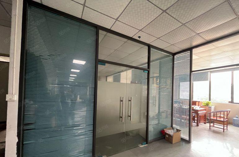 大岭山颜屋楼上900平精装修水电齐全低价出租易招工临近深圳